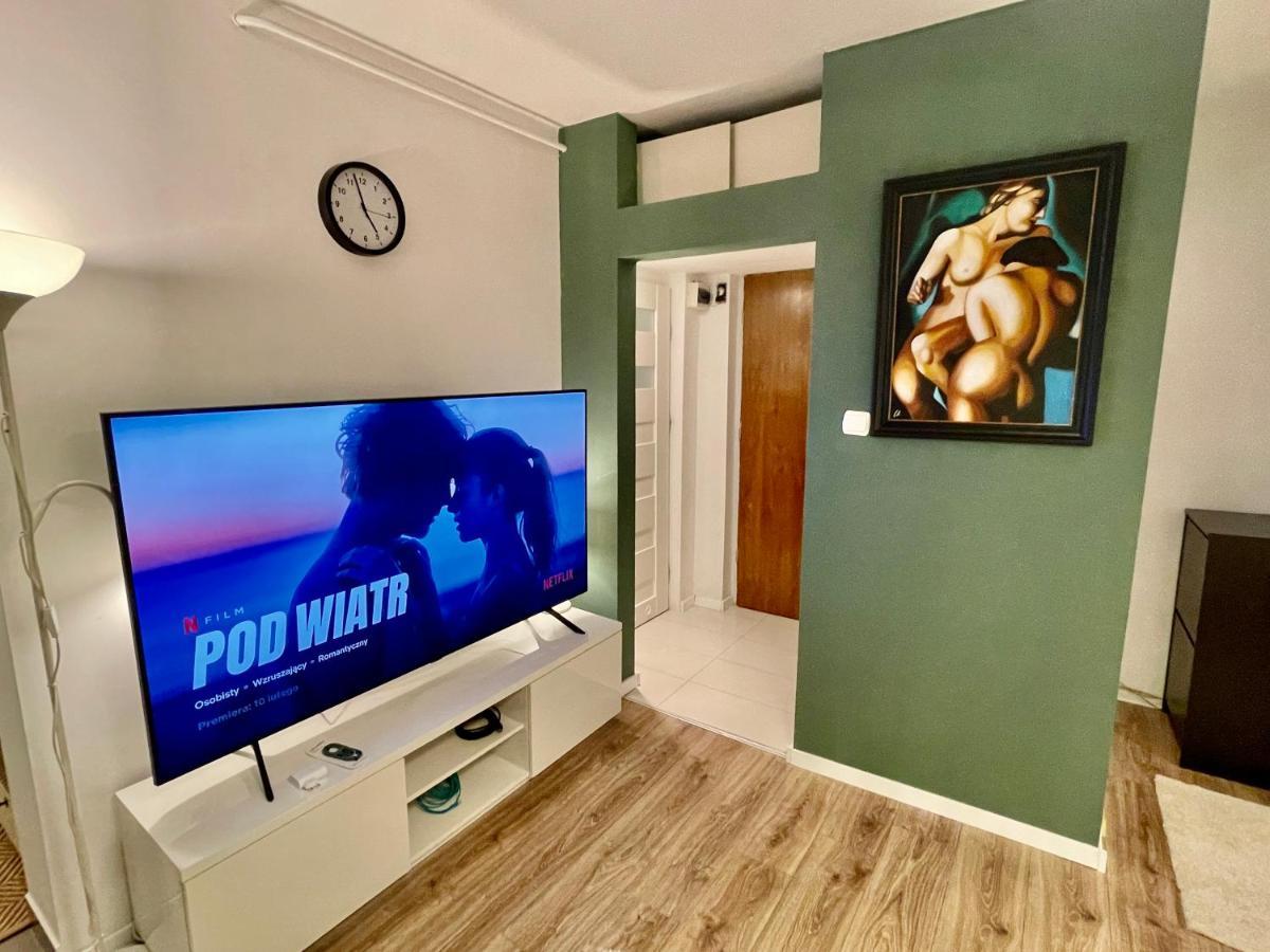 Holiday Metro Fast Wifi Tv'70 Netflix Hbo Appletv وارسو المظهر الخارجي الصورة